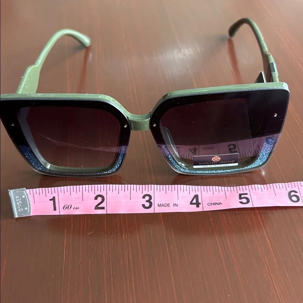 Margaret Josephs 100% UV protect,gradient lens,blue sparkle,green square/round